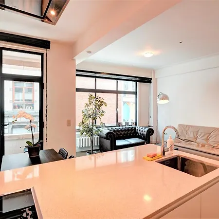 Apartment Spacious In The Heart Of *